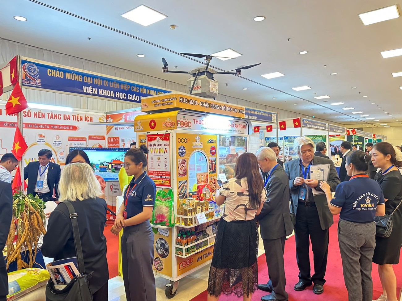 Hub-Kiosk thực phẩm VIVINA FOOD được sự quan tâm của các lãnh đạo nhà nước