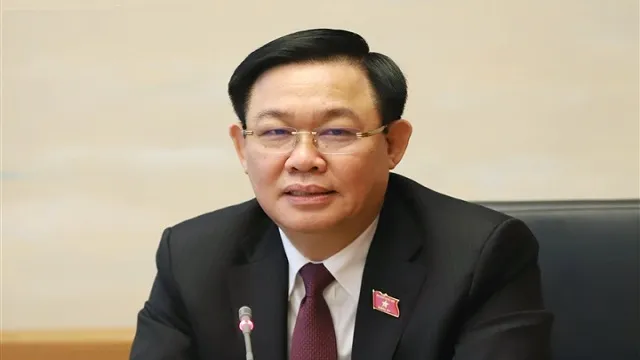 Chủ tịch Quốc hội: Không có bảo hiểm giống như đi cầu thang mà không có tay vịn