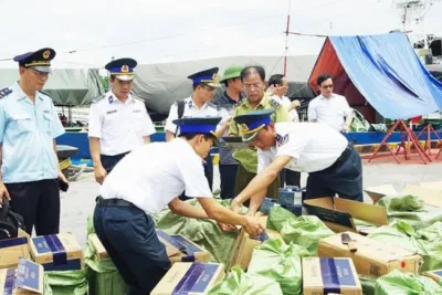 Chính phủ đốc thúc chống buôn lậu và hàng giả dịp Tết Nhâm Dần