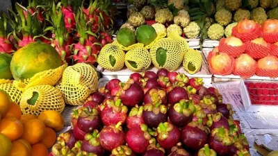 Nhiều loại trái cây tăng giá gấp ba lần