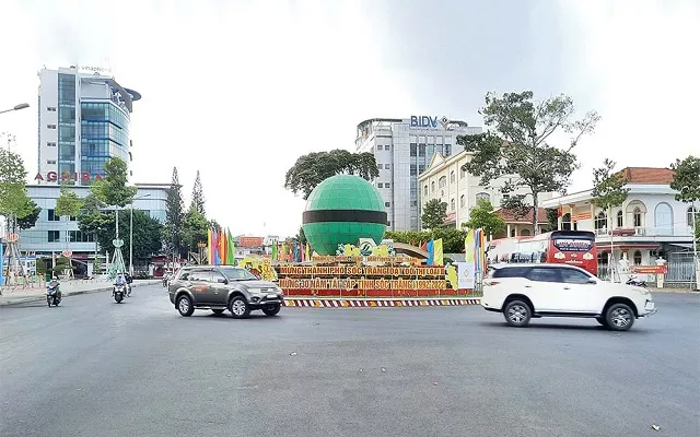 Phát triển Sóc Trăng thành trung tâm đầu mối của vùng