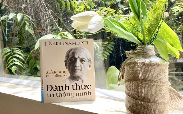 SÁCH HAY : “Đánh thức trí thông minh”