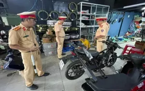 Đà Nẵng: Đột kích 2 lò độ chế xe máy, thu giữ hàng ngàn phụ tùng