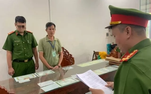 Bình Dương: Khởi tố, bắt giam giám đốc công ty buôn lậu hạt điều