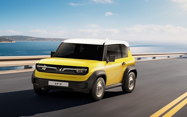 Mẫu xe điện VinFast VF 3 đang tạo nên cơn sốt thực sự với giá thành hấp dẫn. Tuy nhiên, khách hàng vẫn có thể tiết kiệm được hàng chục triệu đồng với loạt ưu đãi này.