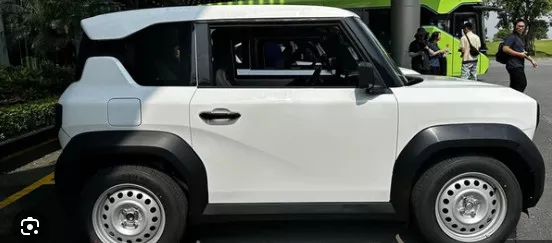 So sánh khác biệt giữa VinFast VF3 và Wuling Mini EV