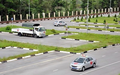 Sau 2 ngày nữa, người đi thi bằng lái xe nhất định phải biết những quy định mới này