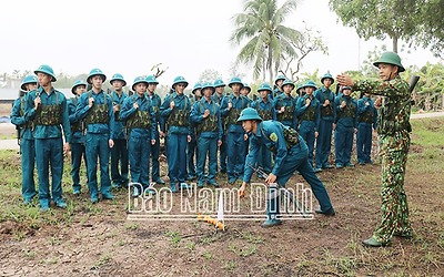 Lực lượng vũ trang Hải Hậu đẩy mạnh phong trào phát huy sáng kiến, cải tiến mô hình học cụ