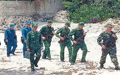 Hỗ trợ đóng bảo hiểm cho thành viên tổ bảo vệ