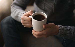 Uống cà phê mỗi sáng có thực sự tốt cho tuổi thọ? Chuyên gia tiết lộ sự thật khiến nhiều người phải thay đổi suy nghĩ