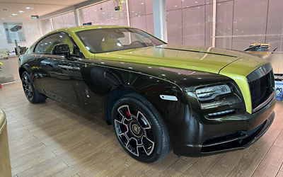 Đại gia Sài Gòn tậu xe siêu sang Rolls-Royce Wraith phiên bản độc nhất thế giới