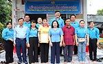 Phó Chủ tịch Thường trực Tổng Liên đoàn Lao động Việt Nam Thái Thu Xương bàn giao “Mái ấm công đoàn” tại Hậu Giang