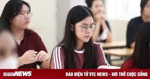 Nhiều đại học 'quay xe' bỏ tổ hợp lạ xét tuyển ngành Y khoa, Sư phạm