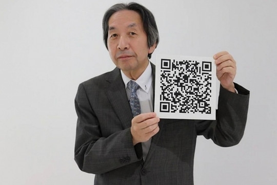 Câu chuyện ít ai biết về những hình vuông đen trắng xuất hiện ở khắp mọi nơi