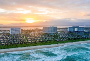 Vẻ đẹp nguyên sơ và sức hút của Bãi Dài Cam Lâm 