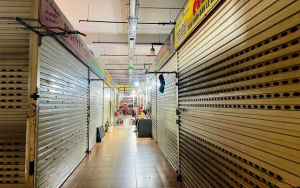 Hàng loạt tiểu thương chợ Vinh đóng cửa, ngừng kinh doanh