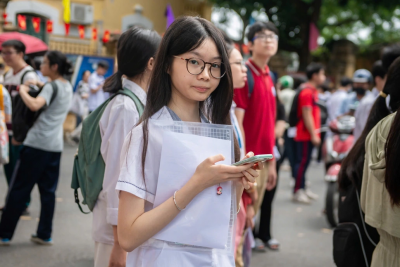 Hà Nội chính thức thi lớp 10: 103.000 học sinh cạnh tranh 81.000 suất học