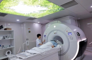 Bệnh viện Hữu nghị Đa khoa Nghệ An đưa vào hoạt động hệ thống chụp cộng hưởng từ MRI 3.0 TESLA SIGNA™ Pioneer tích hợp trí tuệ nhân tạo