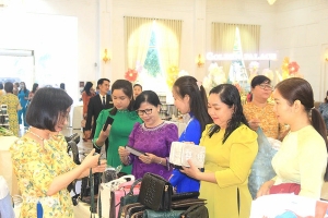 Tập hợp và phát huy vai trò của các nhóm phụ nữ