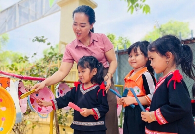 Miễn học phí - “Chìa khóa” mở cánh cửa giáo dục toàn diện