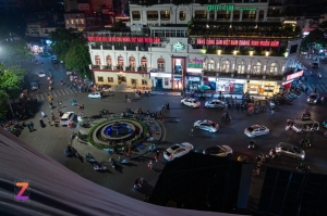 Phá dỡ tòa 'Hàm cá mập'