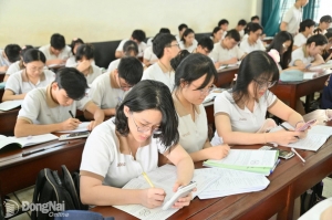 Đồng hành với học sinh trước kỳ thi tốt nghiệp trung học phổ thông