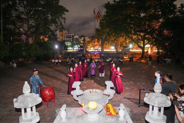 Hải Phòng ra mắt tour du lịch đêm đầu tiên tại đình Hàng Kênh