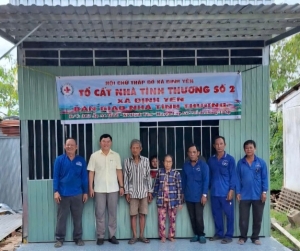 Bàn giao nhà tình thương cho đối tượng gặp khó khăn về nhà ở