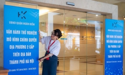 Sáng nay, 30-6, cả nước đồng loạt công bố sáp nhập đơn vị hành chính và lãnh đạo chủ chốt