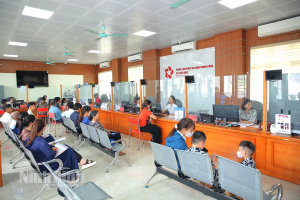 Ngày đầu vận hành chính quyền địa phương 2 cấp: Công chức tích cực, người dân hài lòng