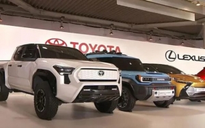 Xe xăng bán chạy, Toyota tiếp tục hoãn sản xuất ô tô điện