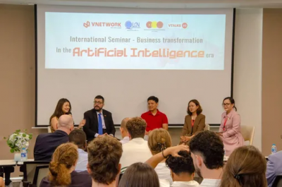 Thời đại chuyển đổi AI: Cá nhanh nuốt cá chậm