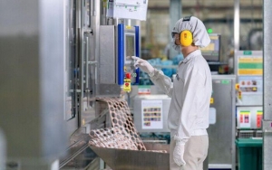 Biến động toàn cầu gia tăng, Việt Nam duy trì sức hút FDI bằng cách nào?