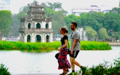 Du lịch - điểm sáng trong tăng trưởng kinh tế Việt Nam nửa đầu năm 2025