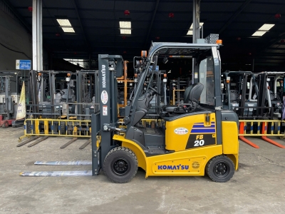 Xe Nâng Điện Ngồi Lái 2 Tấn KOMATSU FB20-12 – Lựa Chọn Hiện Đại, Vận Hành Tiết Kiệm | Xe nâng 7777