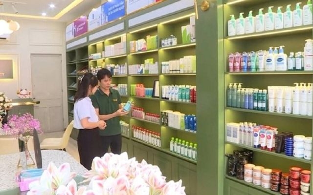 Quản lý mỹ phẩm cần chuyển sang hậu kiểm để nâng cao hiệu quả giám sát