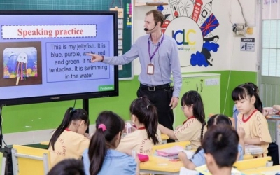 Ai được miễn giấy phép lao động khi làm việc tại Việt Nam?