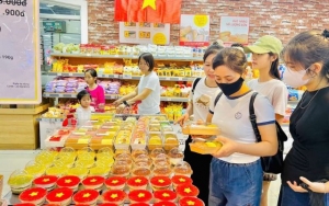 Làm gì để kích cầu tiêu dùng khi người dân vẫn đang thắt chặt chi tiêu?