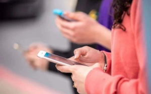 Cảnh giác thủ đoạn lừa đảo với chiêu trò livestream quay số trúng thưởng