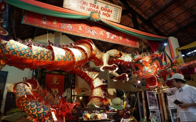 Hơn 40 lồng đèn trung thu cổ 'hồi sinh' ở ngôi đình trăm tuổi tại TPHCM