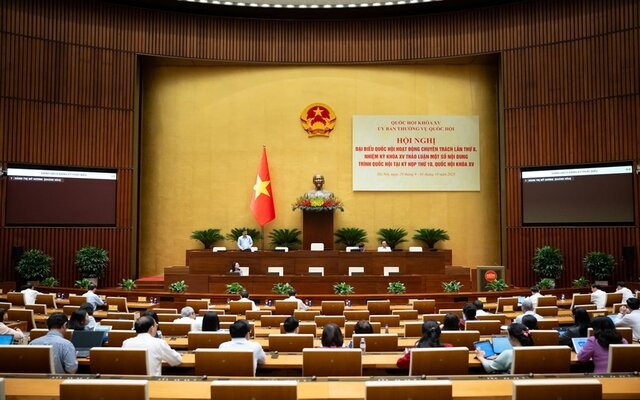 Hội nghị đại biểu Quốc hội hoạt động chuyên trách: Bảo vệ các quyền, lợi ích hợp pháp của người tiêu dùng trong thương mại điện tử