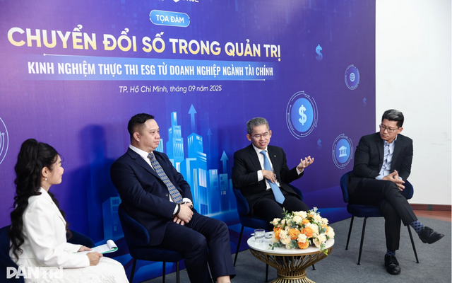 Chuyển đổi số trong quản trị, hoặc thay đổi hoặc bị loại khỏi cuộc chơi