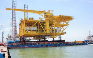 Thúc đẩy phát triển công nghiệp năng lượng: Thay đổi để lớn mạnh