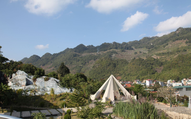 TÂY TIẾN: VÀI  NÉT VỀ TÂY TIẾN  ( TRUNG ĐOÀN 52 TÂY TIẾN ) 