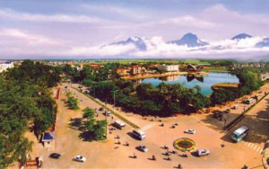 Nhịp sống mưu sinh bền bỉ ở Vĩnh Yên.