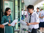 Thi tốt nghiệp THPT 2026 sáng nay: Môn tự chọn nào thí sinh đông nhất?