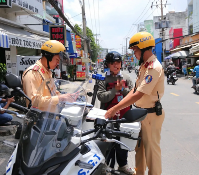 Nhiều phụ huynh ở TP.HCM bị phạt tiền triệu vì thói quen này