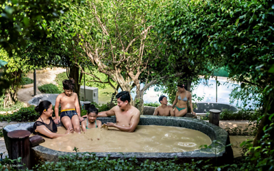 Trải Nghiệm Tắm Bùn Khoáng tại Đảo Hòn Tằm Nha Trang