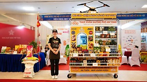 RA MẮT 