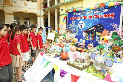 Phường Hà Đông: Ngày hội STEM và công nghệ thông tin tại trường Tiểu học Vạn Phúc
